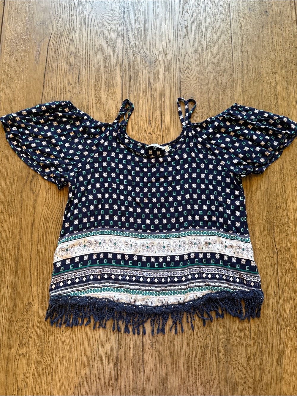 RD Style Navy Patterned Cold-Shoulder Fringe Crop Top